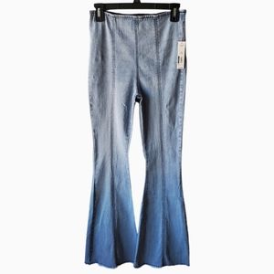 NWT Super High Rise Pull On Flare Bell Bottom Jeans Size M(7-9)